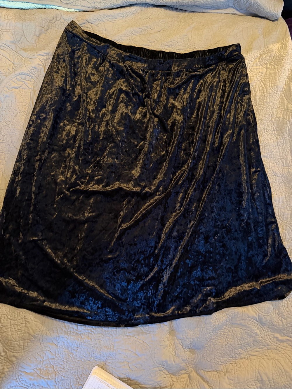 Terra and sky Black crushed Velvet A-Line Women's Skirt- 4x